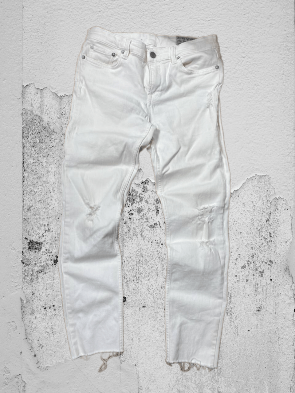 Allsaints × Japanese Brand Crazy Crash Dirty Baggy Faded Jean Japan Avant Garde Style Size US 28 / EU 44 - 1 Thumbnail