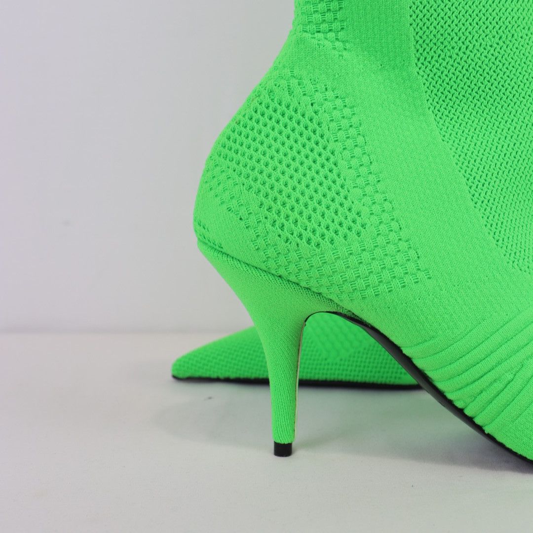 Balenciaga o1rshd1 Textured Recycled Knit Logo Boots in Fluo Green Size US 9 / IT 39 - 10 Thumbnail