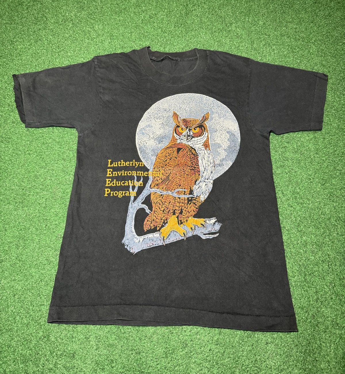 Vintage Vintage Great Horned Owl Full Moon Animal Nature 90s T Shirt Size US S / EU 44-46 / 1 - 1 Thumbnail