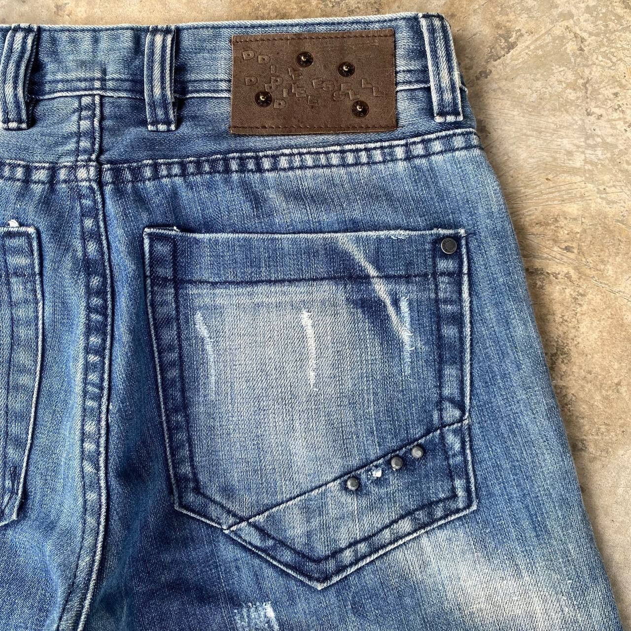 Diesel DIESEL THANAZ 008TS WASH DISTRESSED DENIM ITALY Size US 29 - 5 Thumbnail