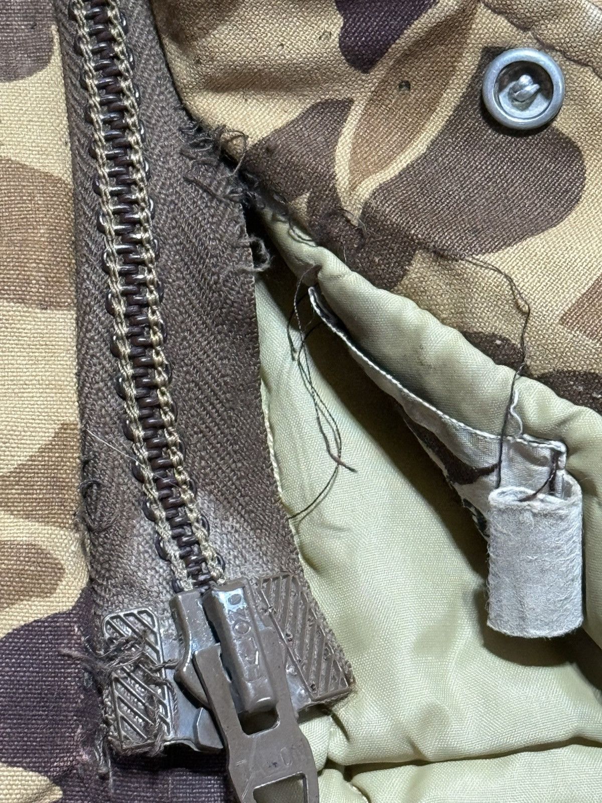 Vintage True Vintage Duxbak Aircel Camo Hunting Jacket Size US XL / EU 56 / 4 - 6 Thumbnail