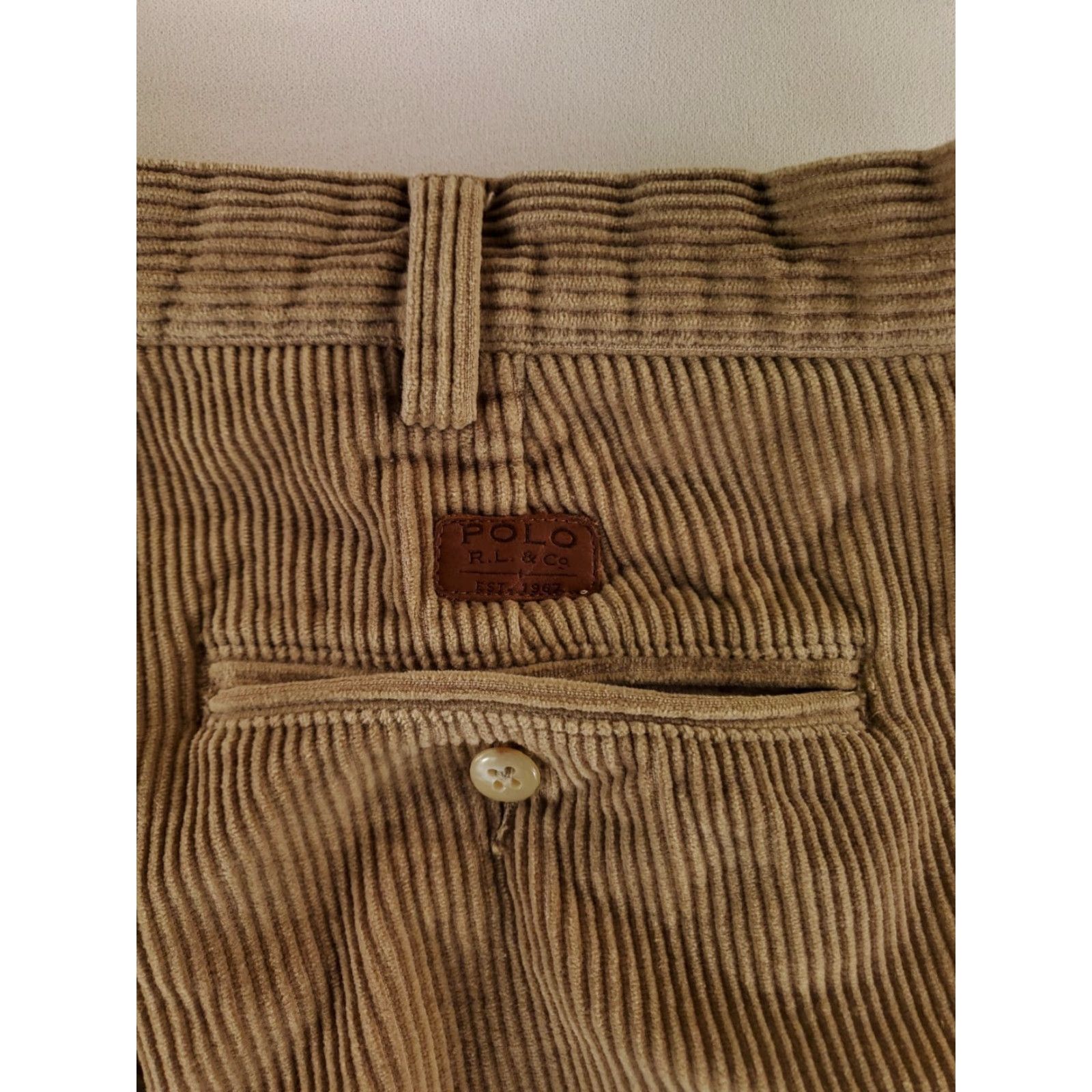 Polo Ralph Lauren Polo Ralph Lauren Pants Corduroy Andrew Brown Mens 38x32 38x31 Inseam 31 Color Brown Chino Shirt? Size US M / EU 48-50 / 2 - 4 Thumbnail