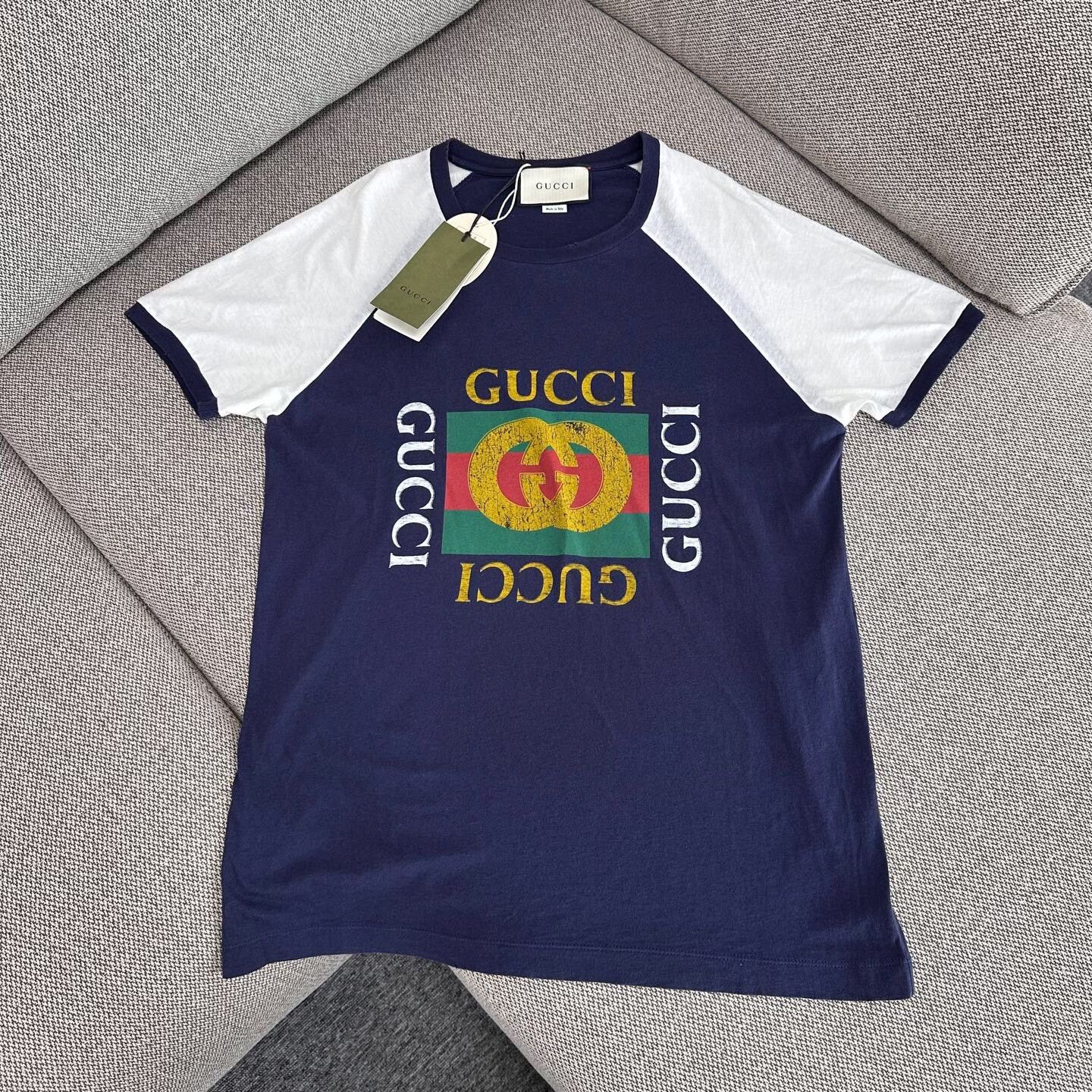 Gucci Gucci Retro Printed Multi T-Shirt S Women Size S / US 4 / IT 40 - 1 Thumbnail