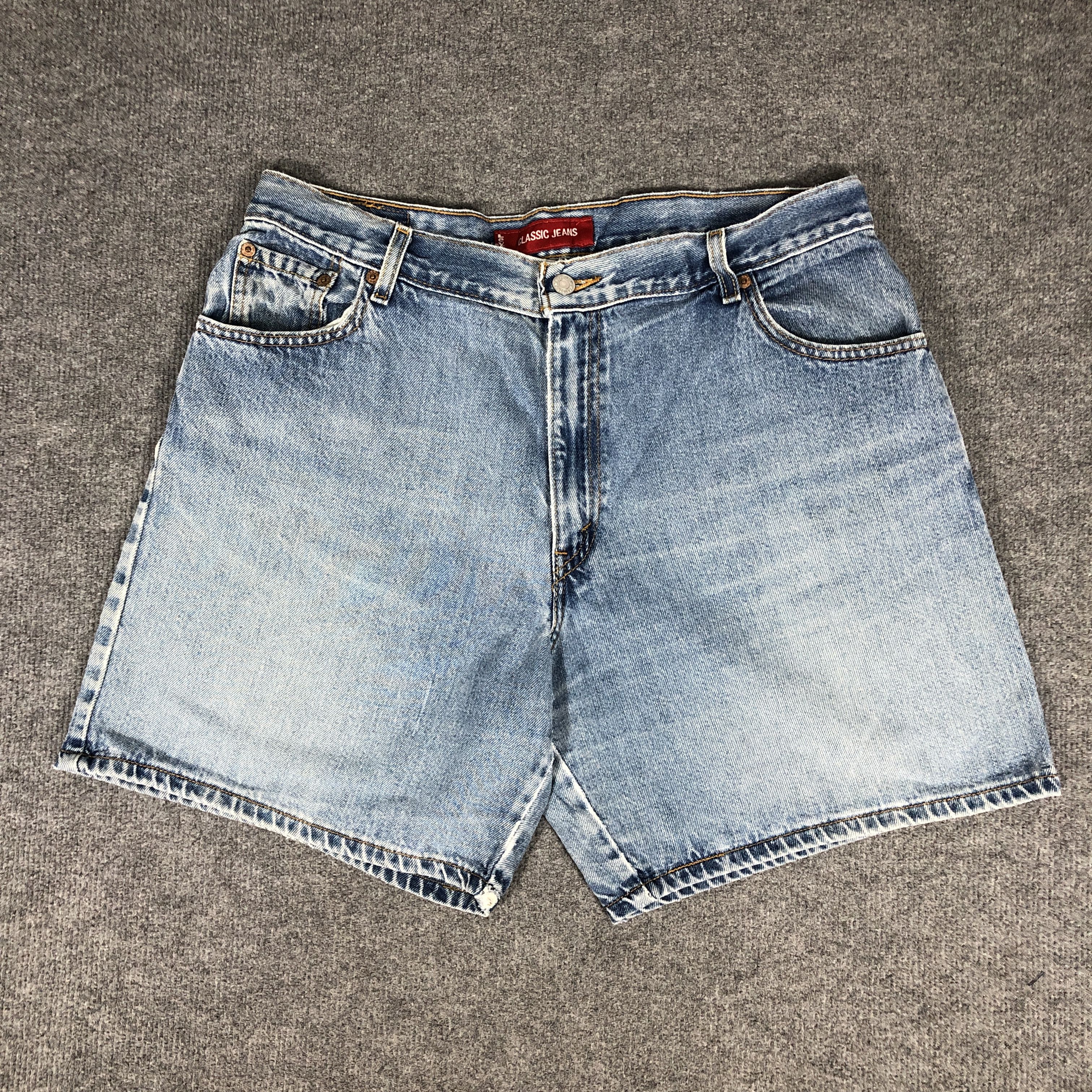 Levi's × Vintage Womens Vintage Levis Jeans Short Pants Classic Fit L885W Size 35" - 1 Thumbnail