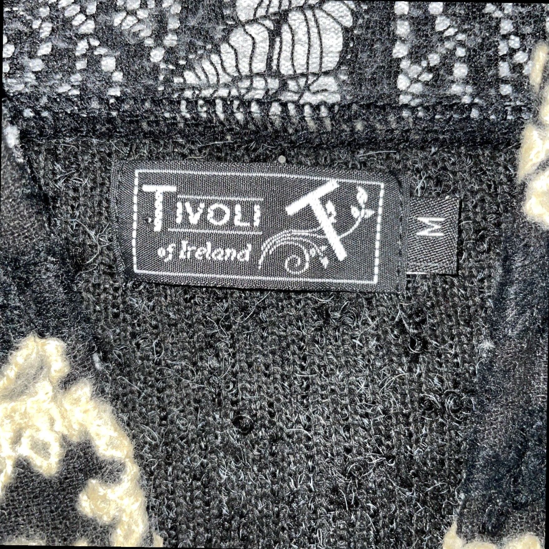 Vintage Tivoli Of Ireland Women's Black Cardigan Sweater Medium Size M / US 6-8 / IT 42-44 - 3 Thumbnail