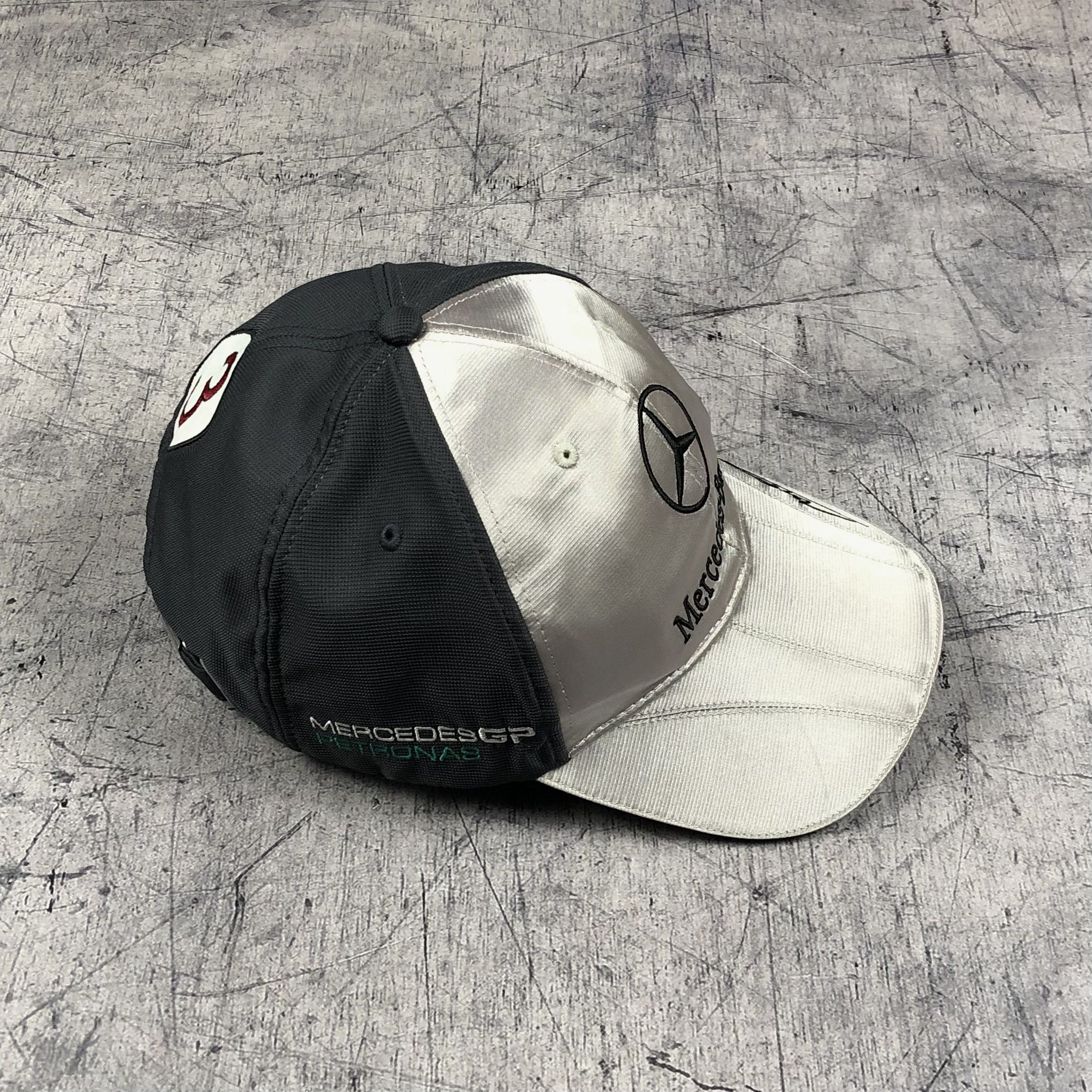 Henri Lloyd Vintage Mercedes-Benz Cap GP Petronas Schumacher Size ONE SIZE - 8 Thumbnail
