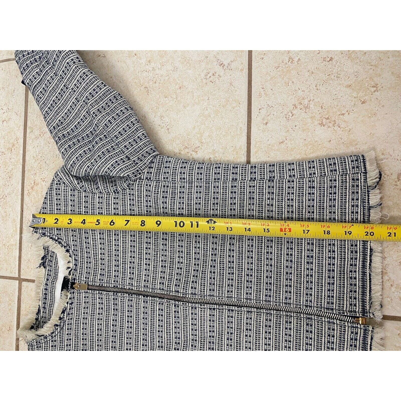 Club Monaco CLUB MONACO Parelle Manteaux Cropped Zip Jacket Tweed Bows Size XS / US 0-2 / IT 36-38 - 11 Thumbnail