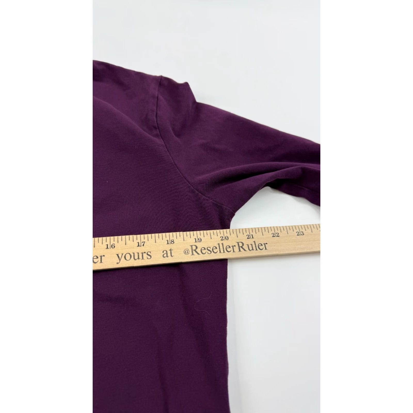Vintage ALPHALETE Shirt Mens Small Purple Long Sleeve Round Neck Tee Stretch Curved Hem Size US S / EU 44-46 / 1 - 7 Thumbnail