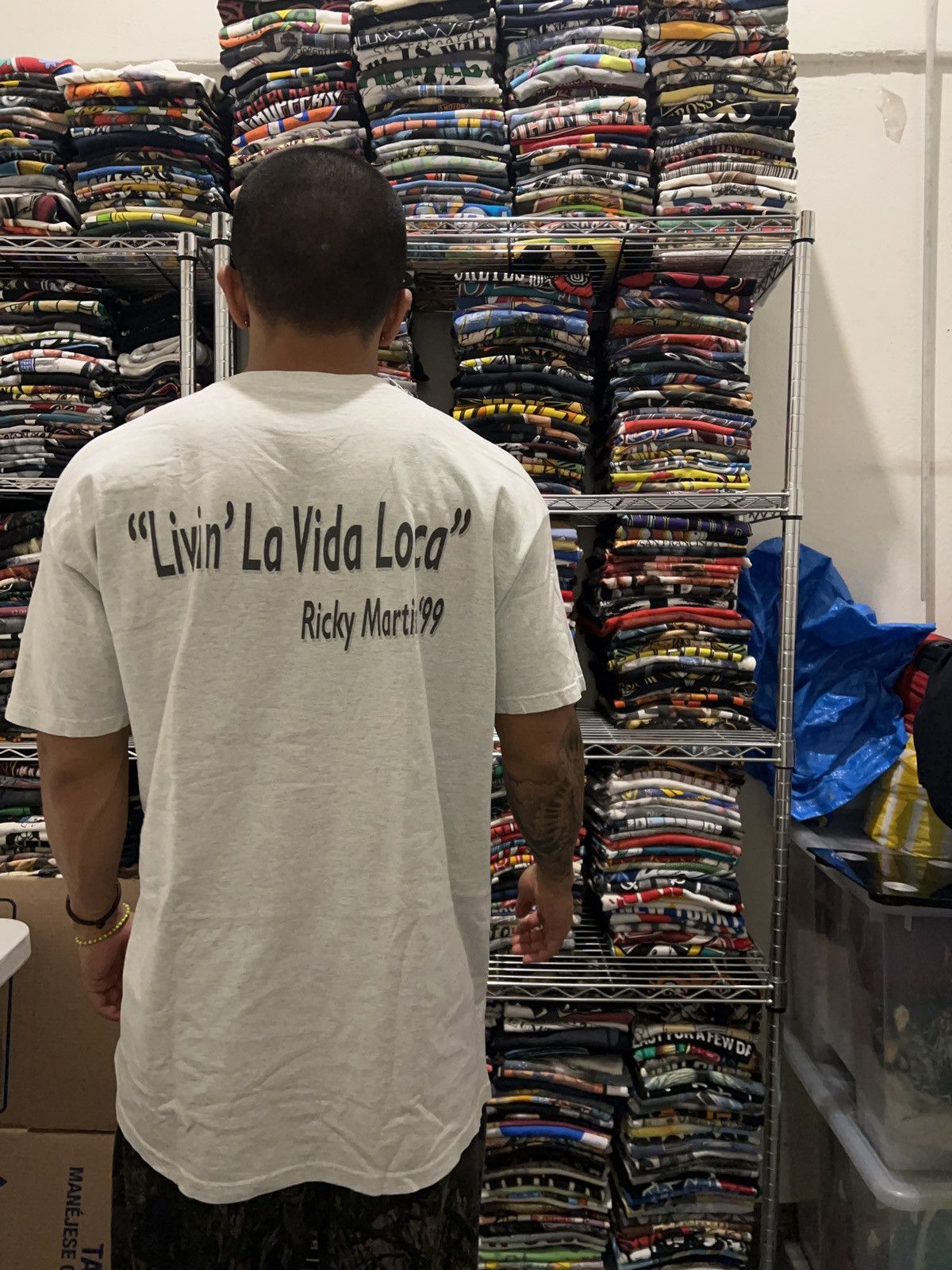 Band Tees 1999 Ricky Martin Livin La Vida Loca Radio Promo Tee Size US XXL / EU 58 / 5 - 2 Thumbnail