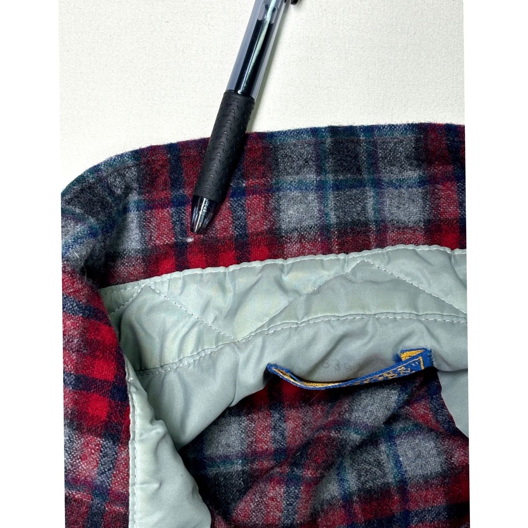 Pendleton VINTAGE Pendleton Wool Shirt Mens XL Red Plaid Button-Up Long Sleeve Size US XL / EU 56 / 4 - 6 Thumbnail