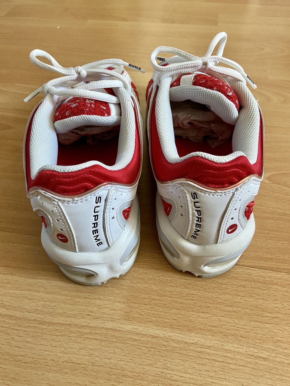 Nike × Supreme Supreme x Air Max Tailwind 4 ‘University Red’ Size US 9 / EU 42 - 4 Thumbnail