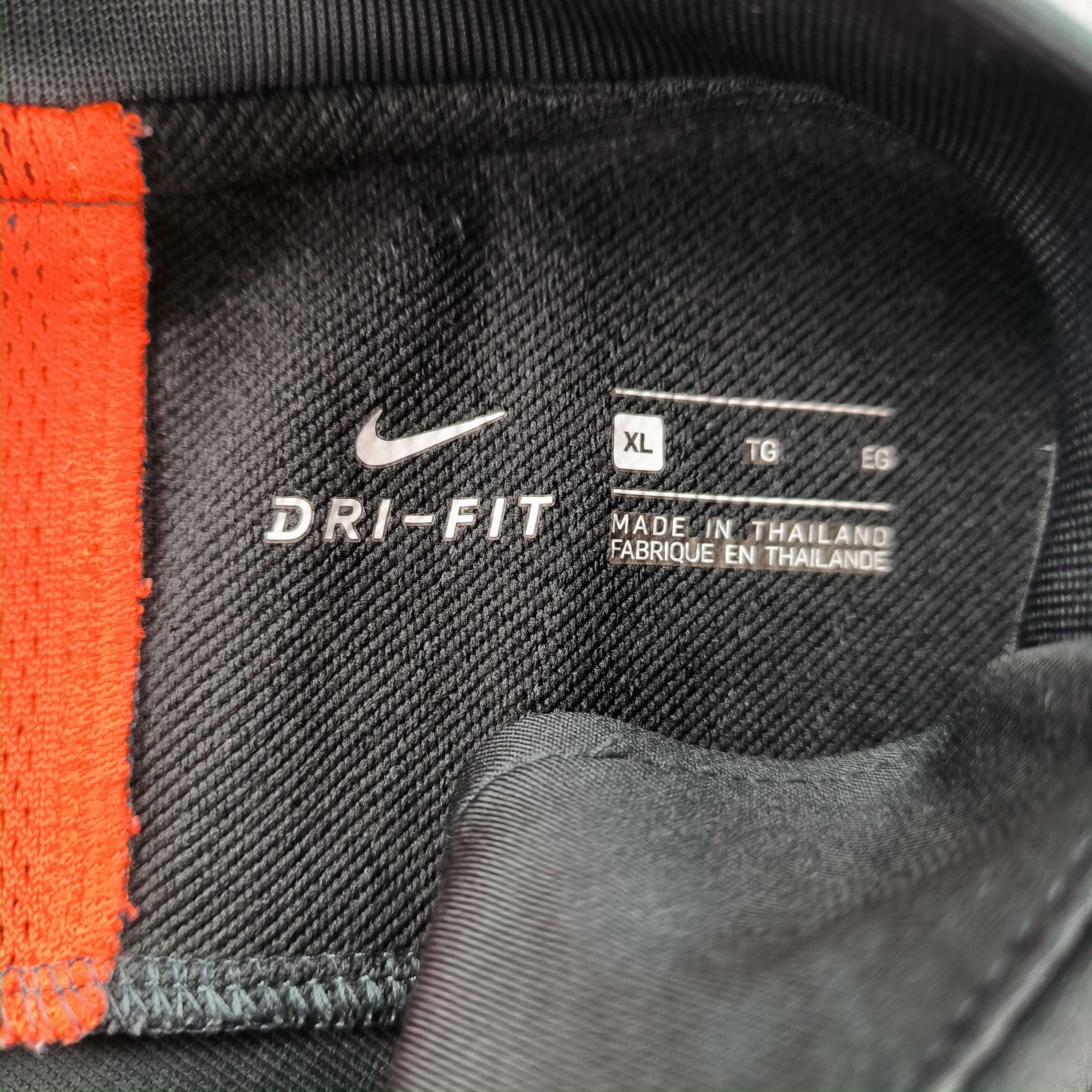 Nike Chelsea 2019-20 Nike football training top size XL Size US XL / EU 56 / 4 - 4 Thumbnail