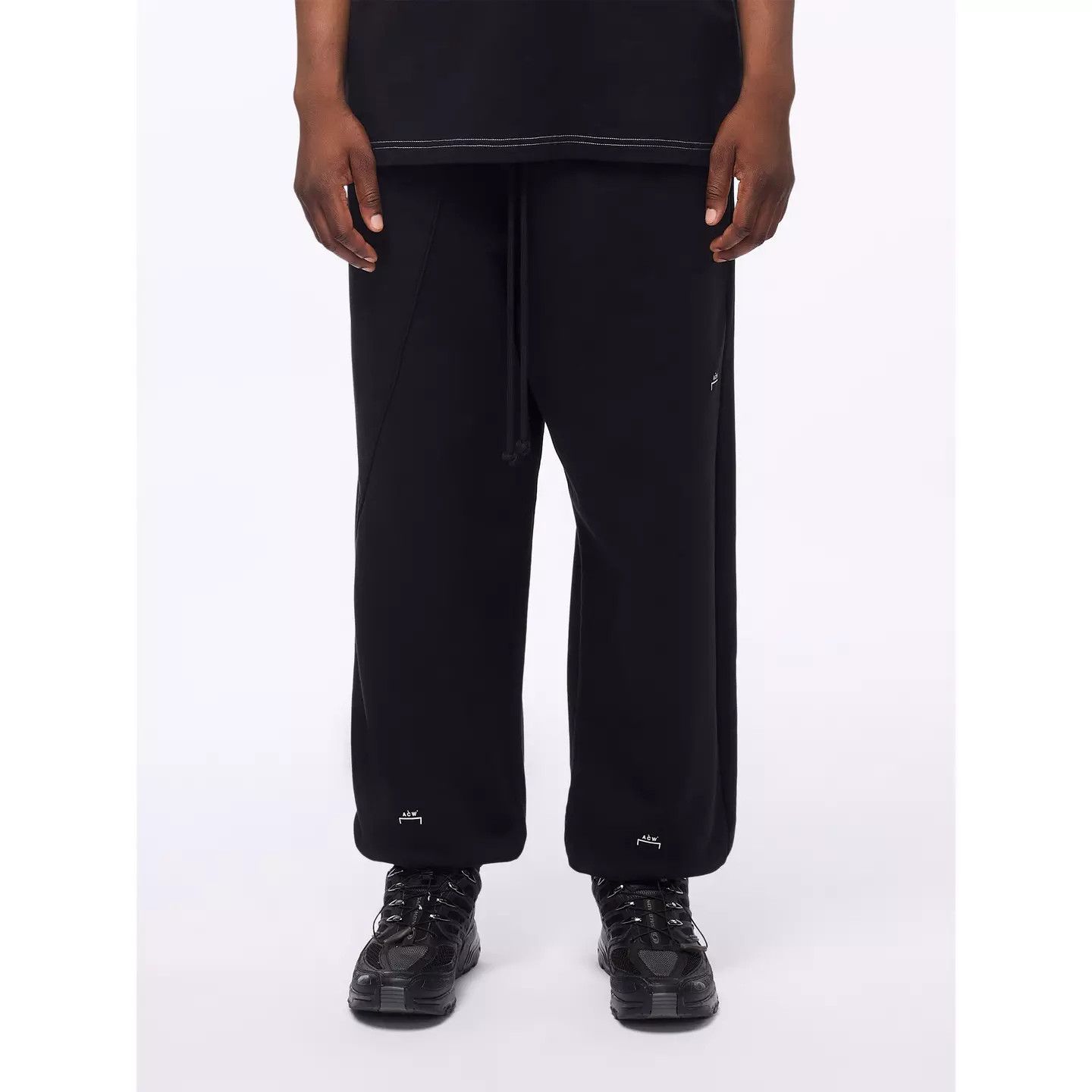 A-COLD-WALL* o1g2r1mq0426 Closed Hem Tapered Sweatpants & Joggers Black Size US 36 / EU 52 - 1 Thumbnail