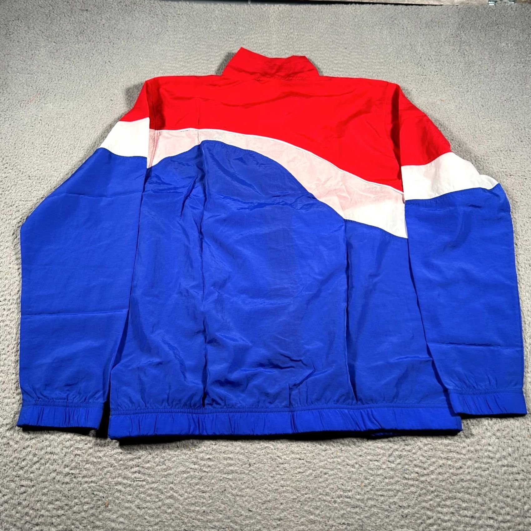 Vintage Barstool Sports Windbreaker Jacket Mens Large Red Blue Nylon Mock Neck Full Zip Size US L / EU 52-54 / 3 - 2 Thumbnail