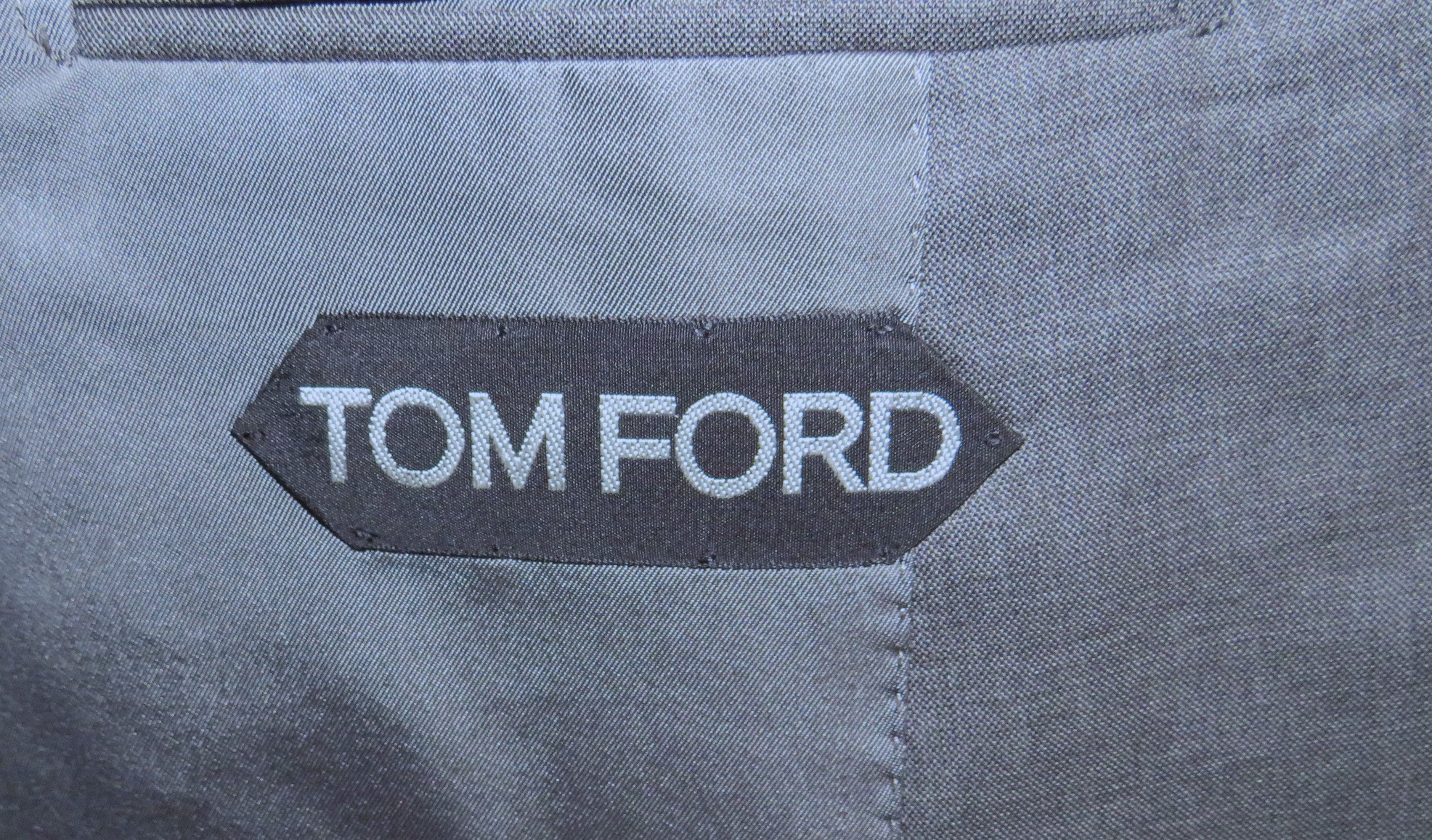 Tom Ford Shelton Current Silk Blend Solid Gray Two Button Suit 38R Size 38R - 17 Thumbnail