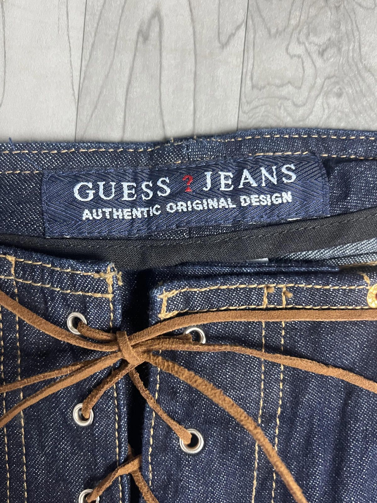 Guess Guess Women's Jeans / Lace Up Low Rise / New with Tags Size 28" / US 6 / IT 42 - 4 Thumbnail