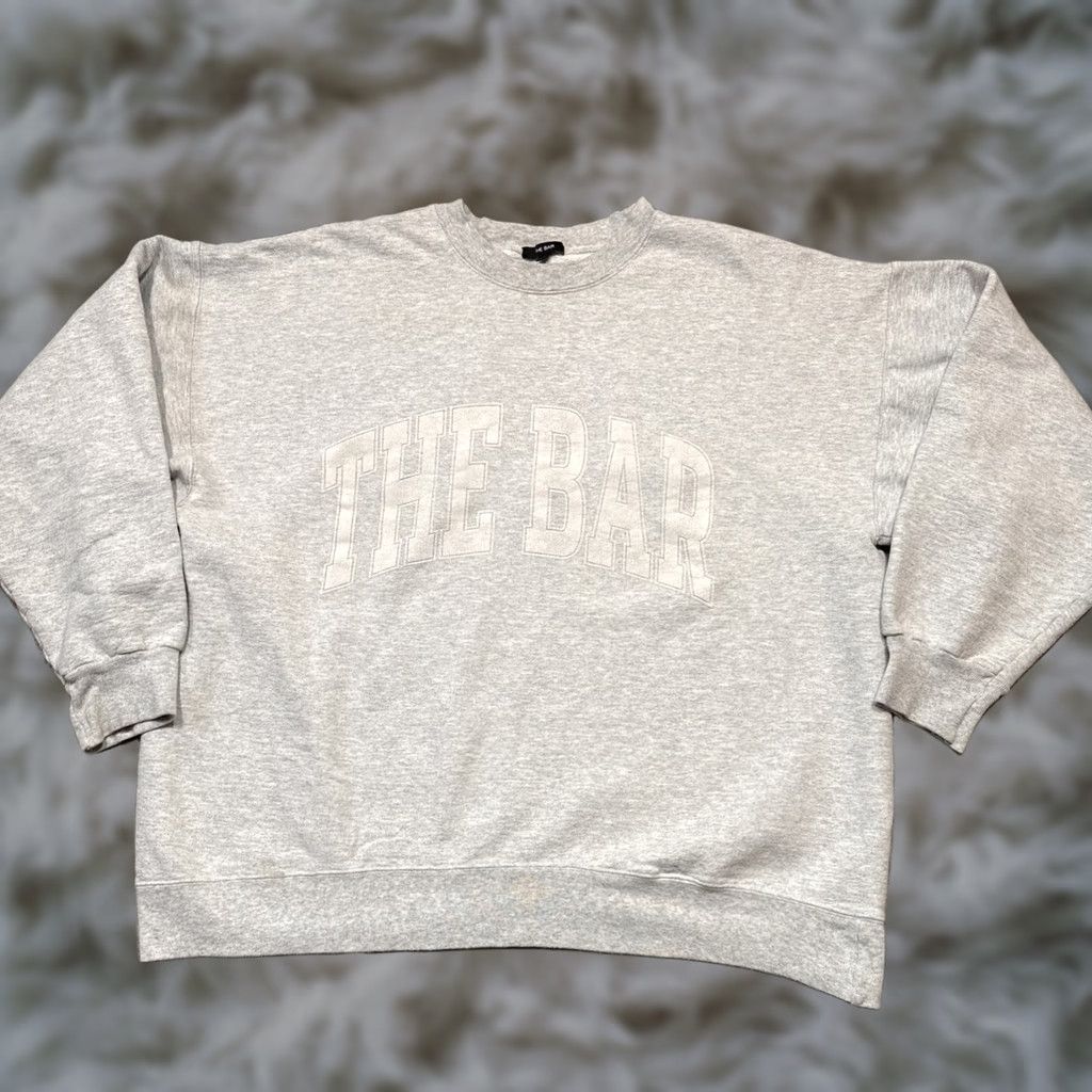Vintage the bar Women Sweatshirt X-Large Varsity Gray Crew Neck Pullover Graphic Print University Activewear Size XL / US 12-14 / IT 48-50 - 1 Thumbnail