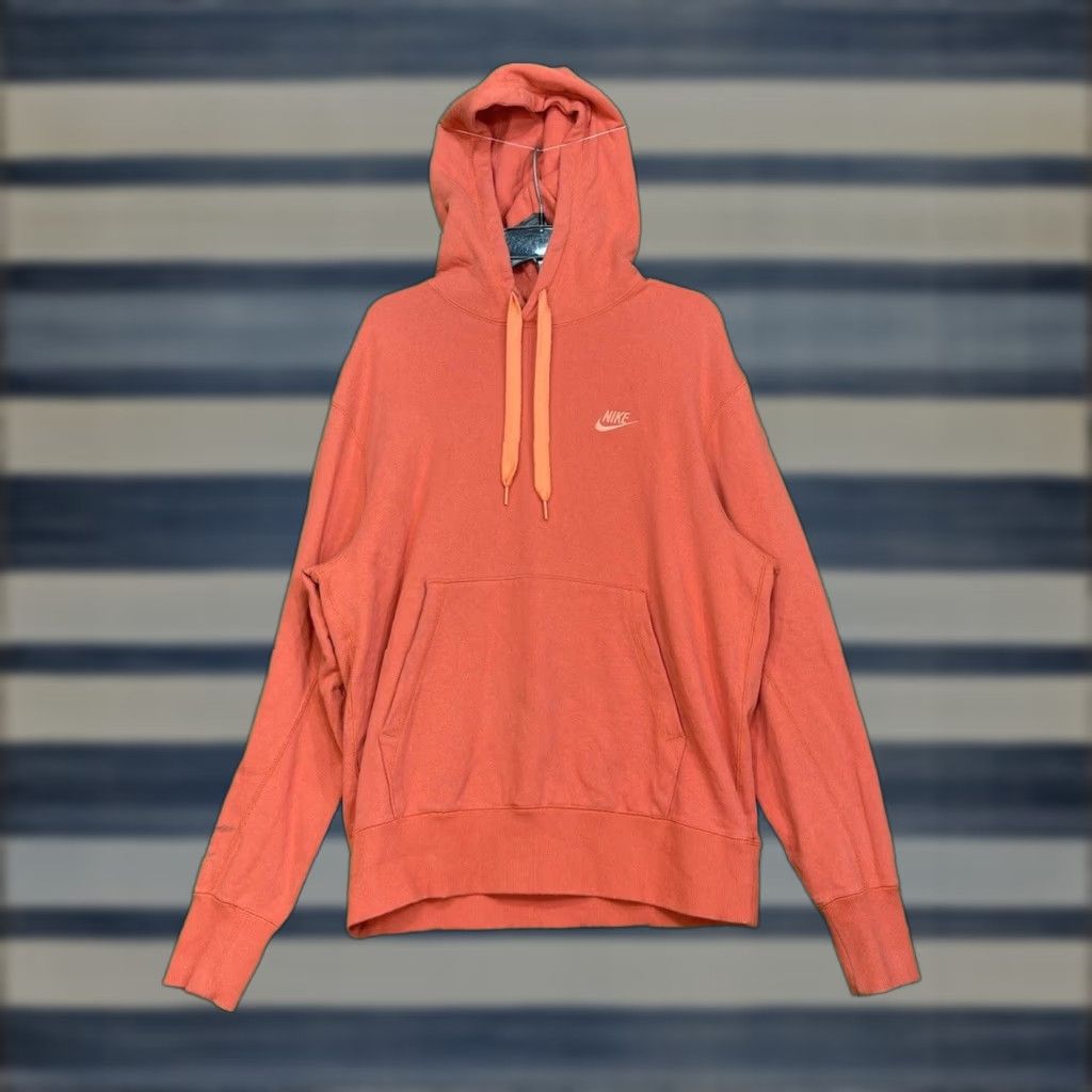 Nike Nike Sportswear Hoodie Womens Club Fleece Athleticwear Y2K Sports Size Medium Red Crew Neck Long Sleeve Pullover Sweatshirt Logo Embroidered Size M / US 6-8 / IT 42-44 - 1 Thumbnail