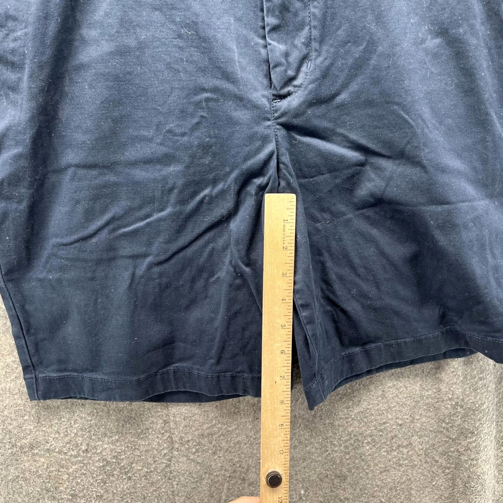 Vineyard Vines Vineyard Vines Shorts Mens 35 Navy Stretch Chino Flat Front Casual Size US 35 - 4 Thumbnail
