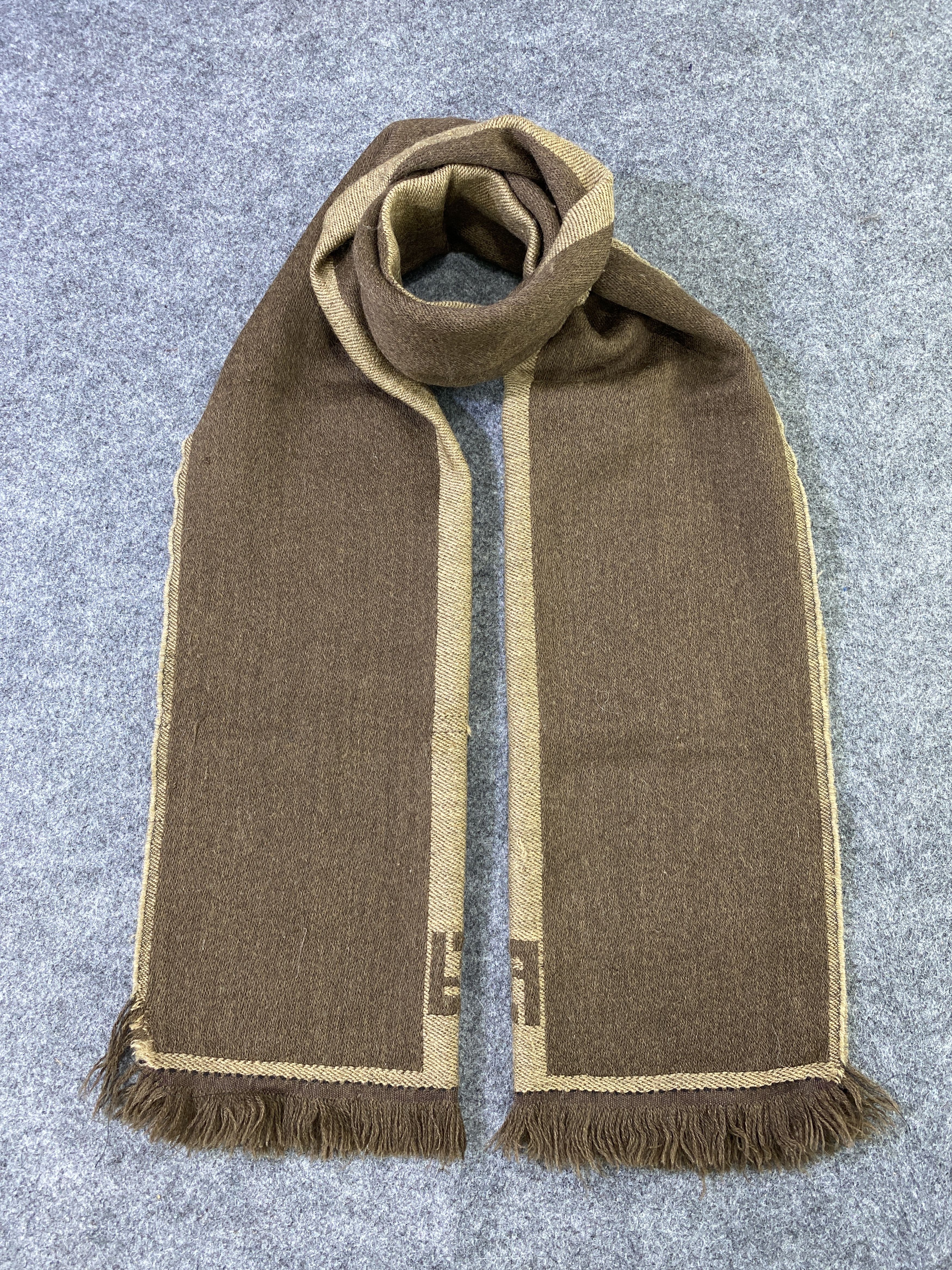 Fendi Missing Tag Scarf / Muffler / Neckwear -T759