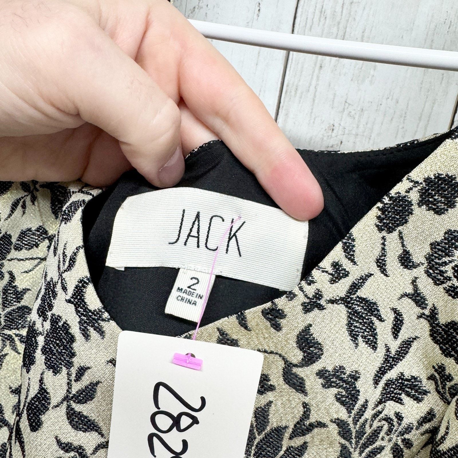 BB Dakota New Jack by BB Dakota Dress Sz 2 V-Neck Wide Strap Mini Size XS / US 0-2 / IT 36-38 - 6 Thumbnail