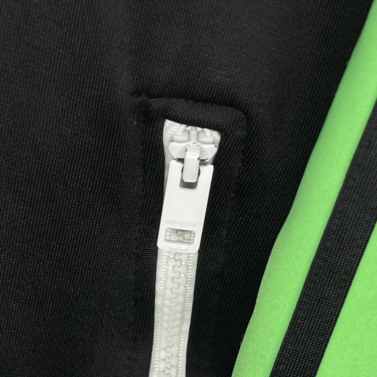 Diesel Diesel Hisoka Track Jacket Zip Sweatshirt Nylon Futurism Size US XL / EU 56 / 4 - 7 Thumbnail