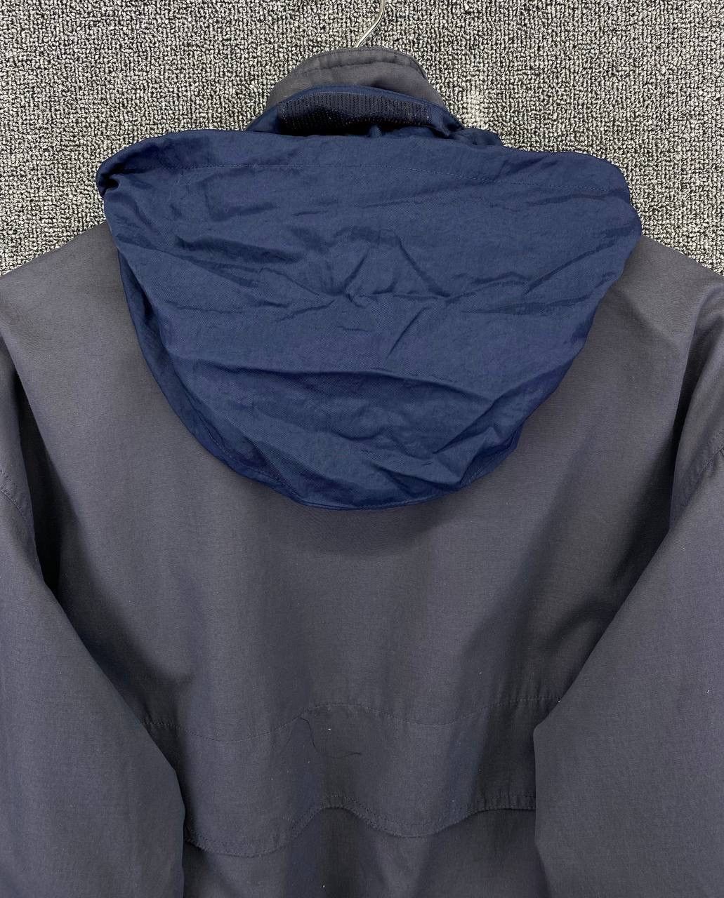 Burberry Vintage Burberry Sports Hidden Hooded Zip Up Jacket Size US M / EU 48-50 / 2 - 13 Thumbnail