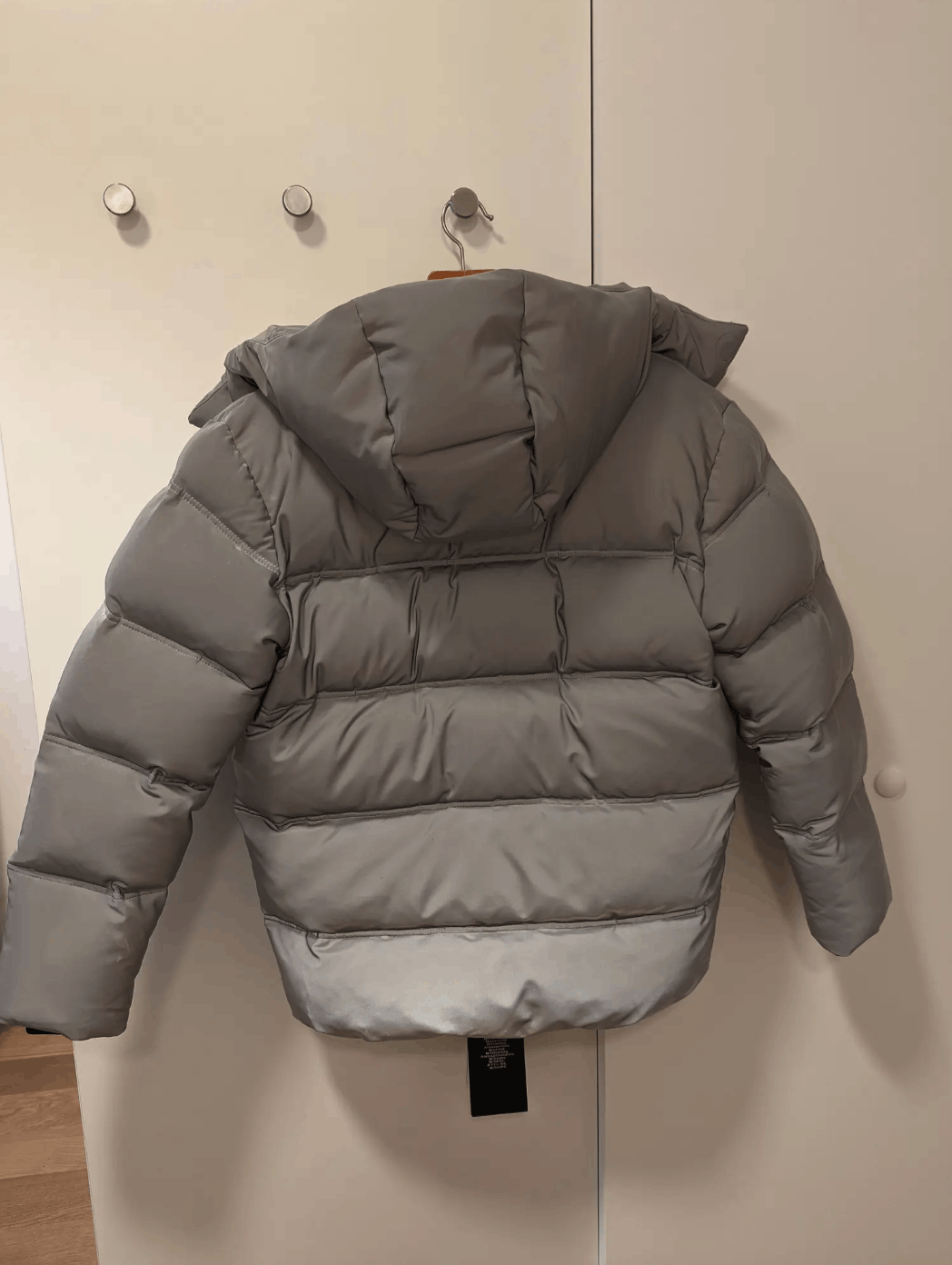 Alexander Wang × H&M BRAND NEW Reflective Down Jacket Silver M Size US M / EU 48-50 / 2 - 2 Thumbnail
