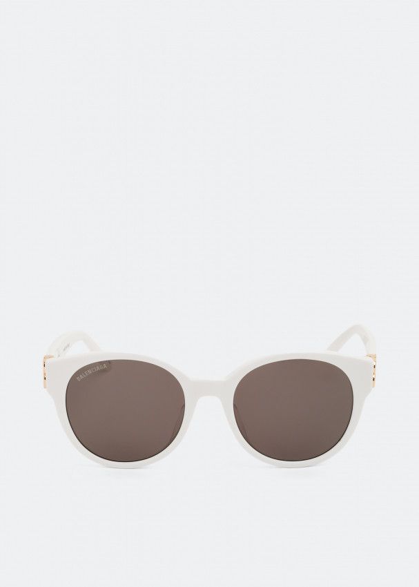 o1s1rm0324 Size: OS Dynasty Round Sunglasses in White