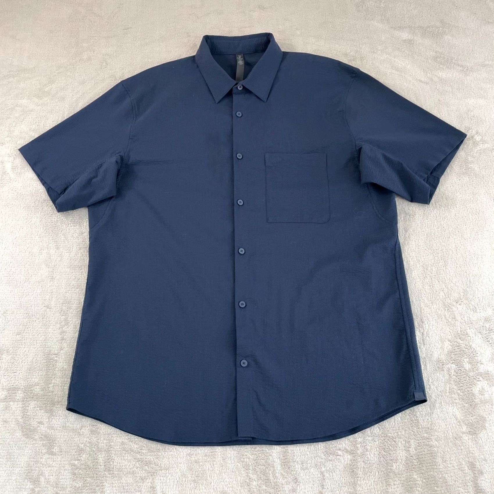 Lululemon Lululemon Street Lite Shirt Men 2XL Navy Blue Wicking SS NWOT Short Sleeve Button-Up Collared, Regular Fit, All Seasons, Pockets, Quick Dry Size US XXL / EU 58 / 5 - 3 Thumbnail