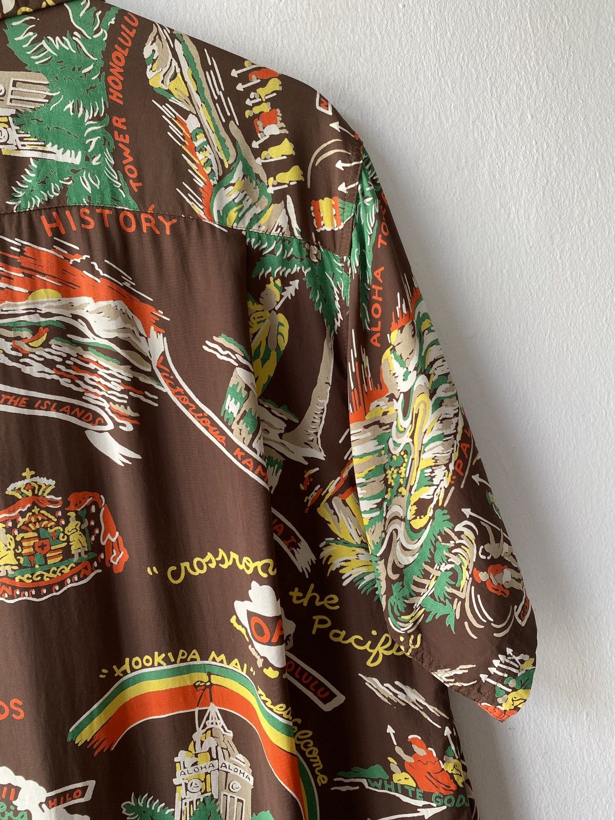 Japanese Brand × Sun Surf Allen & Hanson Brown History Of The Island Hawaiian Shirt Size US L / EU 52-54 / 3 - 16 Thumbnail