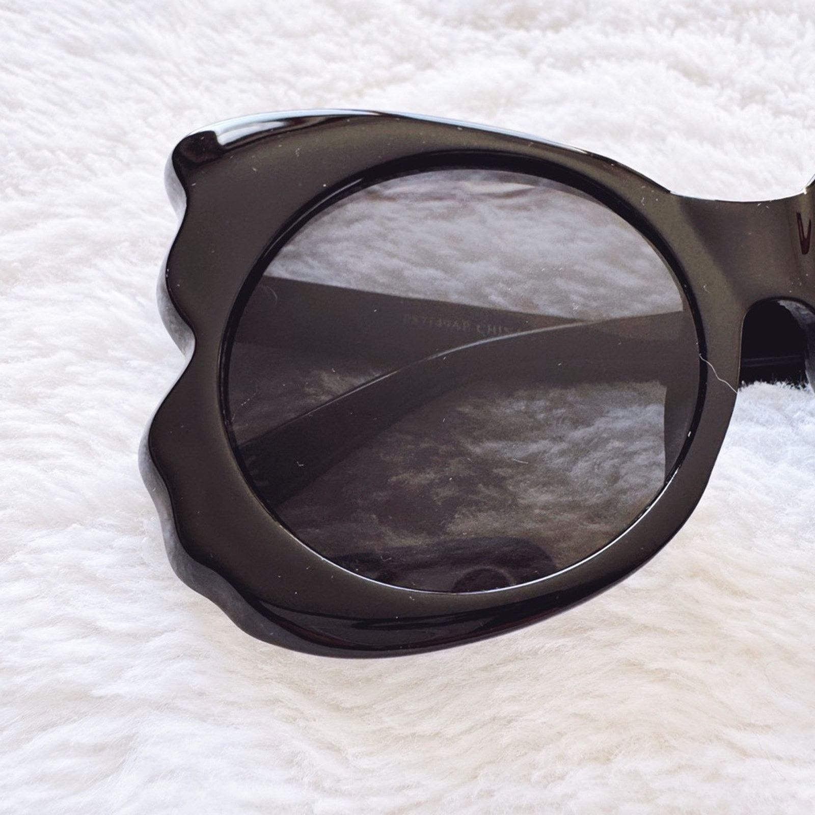 Other Eliza Black Butterfly-shaped Sunglasses Size ONE SIZE - 2 Thumbnail