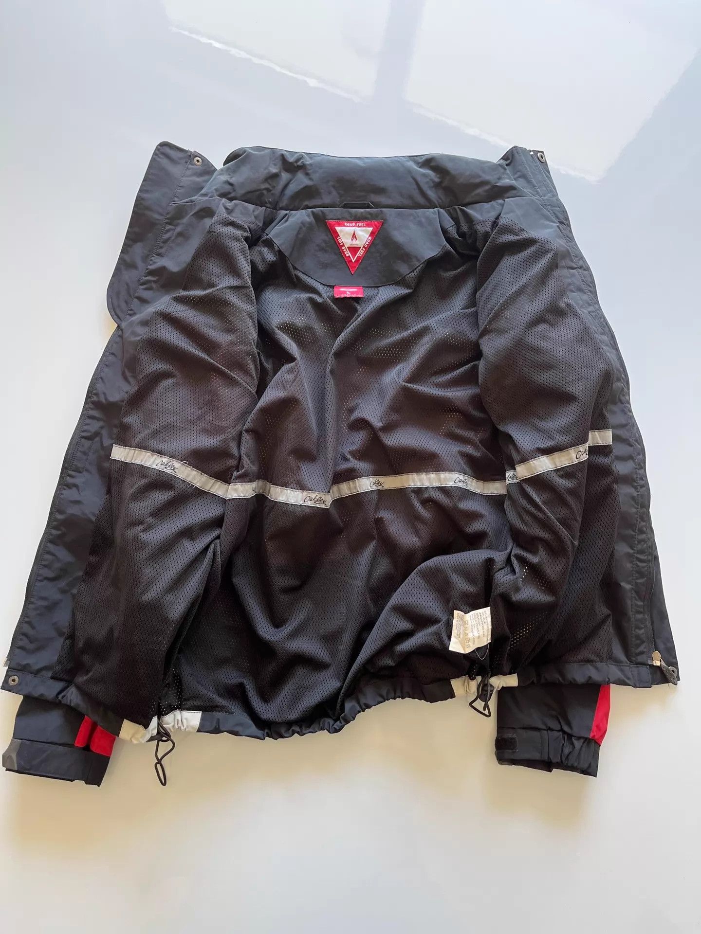 Oakley Oakley Vintage 00s L Jacket (Bust 122, Length 74) Size US L / EU 52-54 / 3 - 6 Thumbnail
