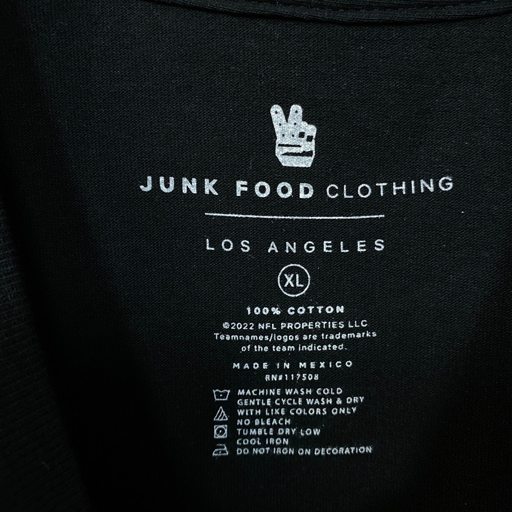 Junk Food Las Vegas Raiders Tshirt size XL Size US XL / EU 56 / 4 - 4 Thumbnail