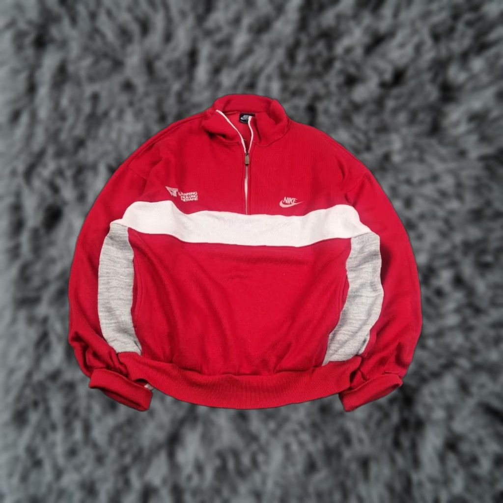 Nike VINTAGE Nike Oregon USA TST Red Pullover Zip Sweatshirt Shirt Mens L Red 80s USA Nike Sportswear Sweatshirt Size US L / EU 52-54 / 3 - 1 Thumbnail