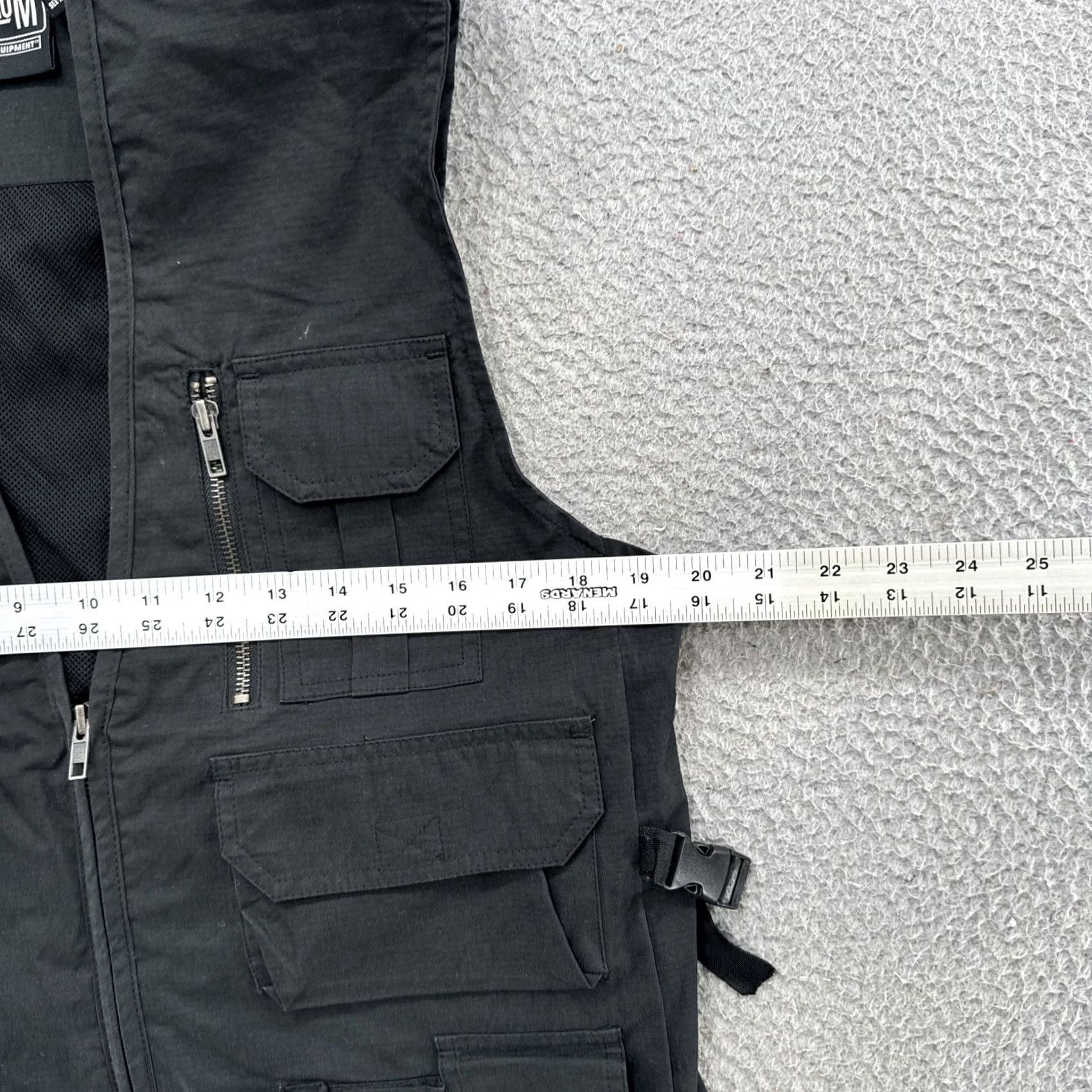 Equipment Magnum Essential Equipment Vest Black Rip Stop Full Zip Mens Size S Size US S / EU 44-46 / 1 - 4 Thumbnail
