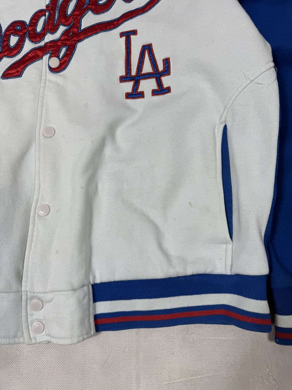 MLB Vintage LA Dodger Magestic Athletic Bomber Jacket Size US XL / EU 56 / 4 - 9 Thumbnail