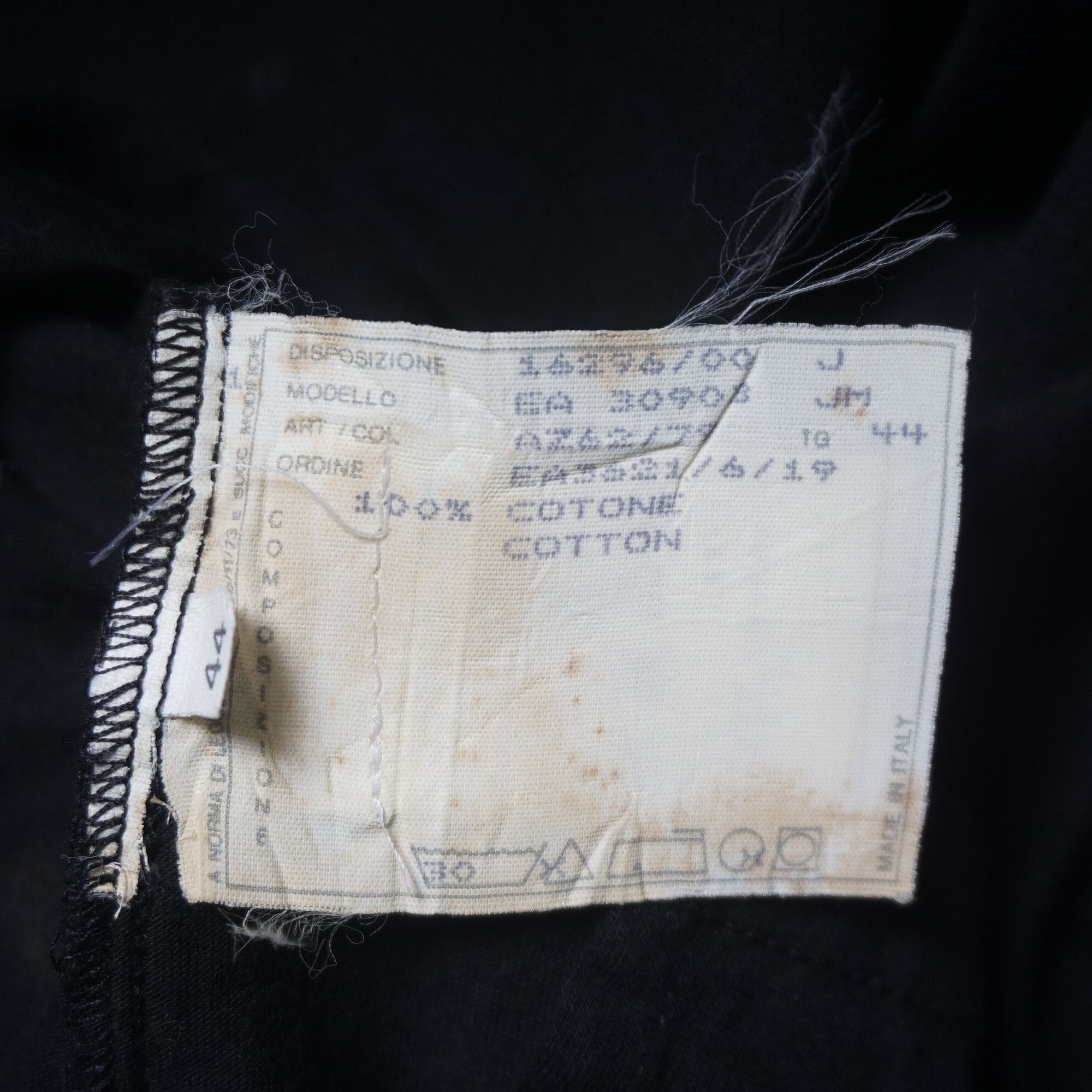 Alexander McQueen Vintage 90s Alexander Mcqueen tee Size M / US 6-8 / IT 42-44 - 10 Thumbnail