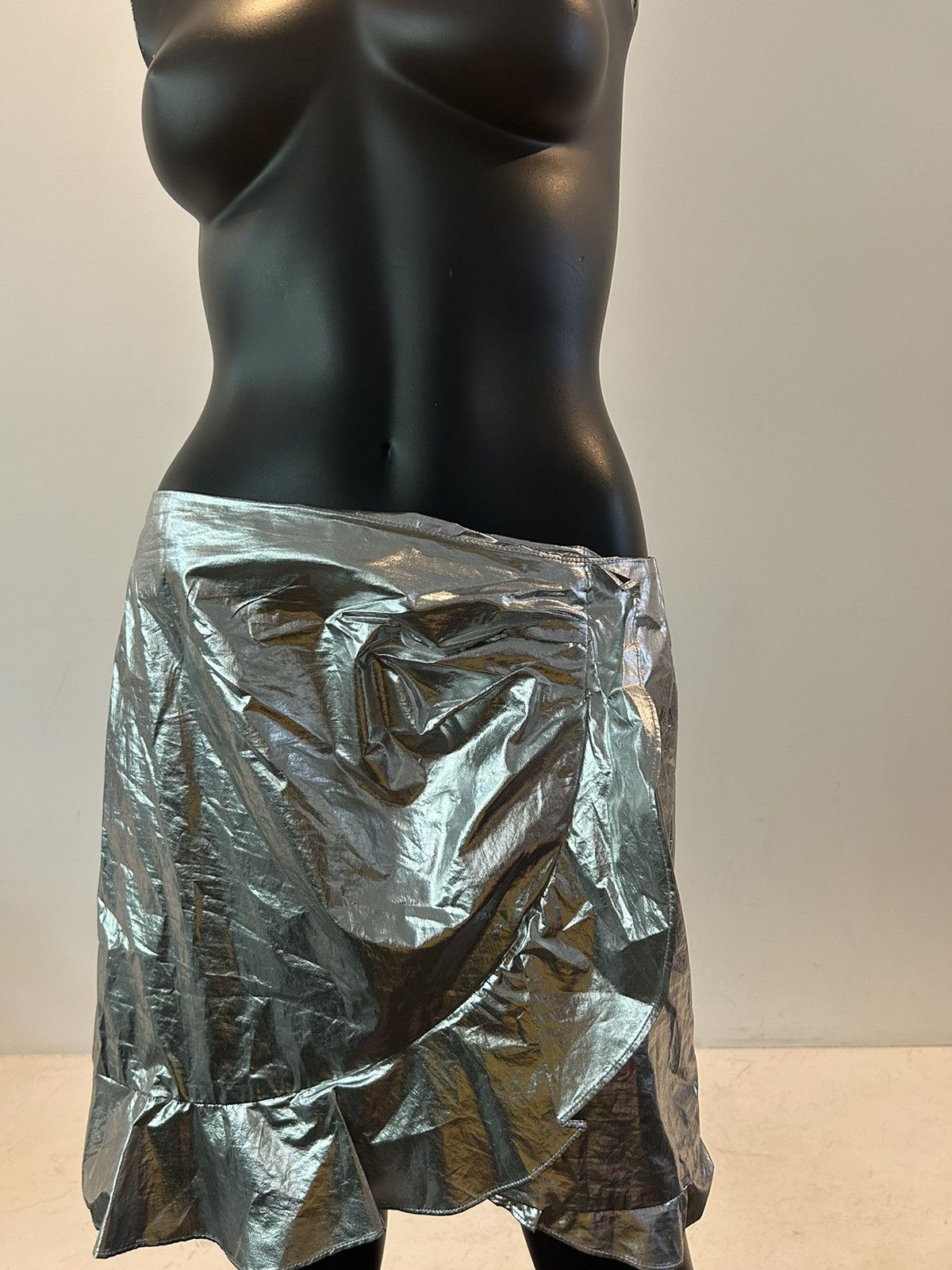 Isabel Marant New with tags Isabel Marant silver ruffle mini skirt 40 Size 28" / US 6 / IT 42 - 6 Thumbnail