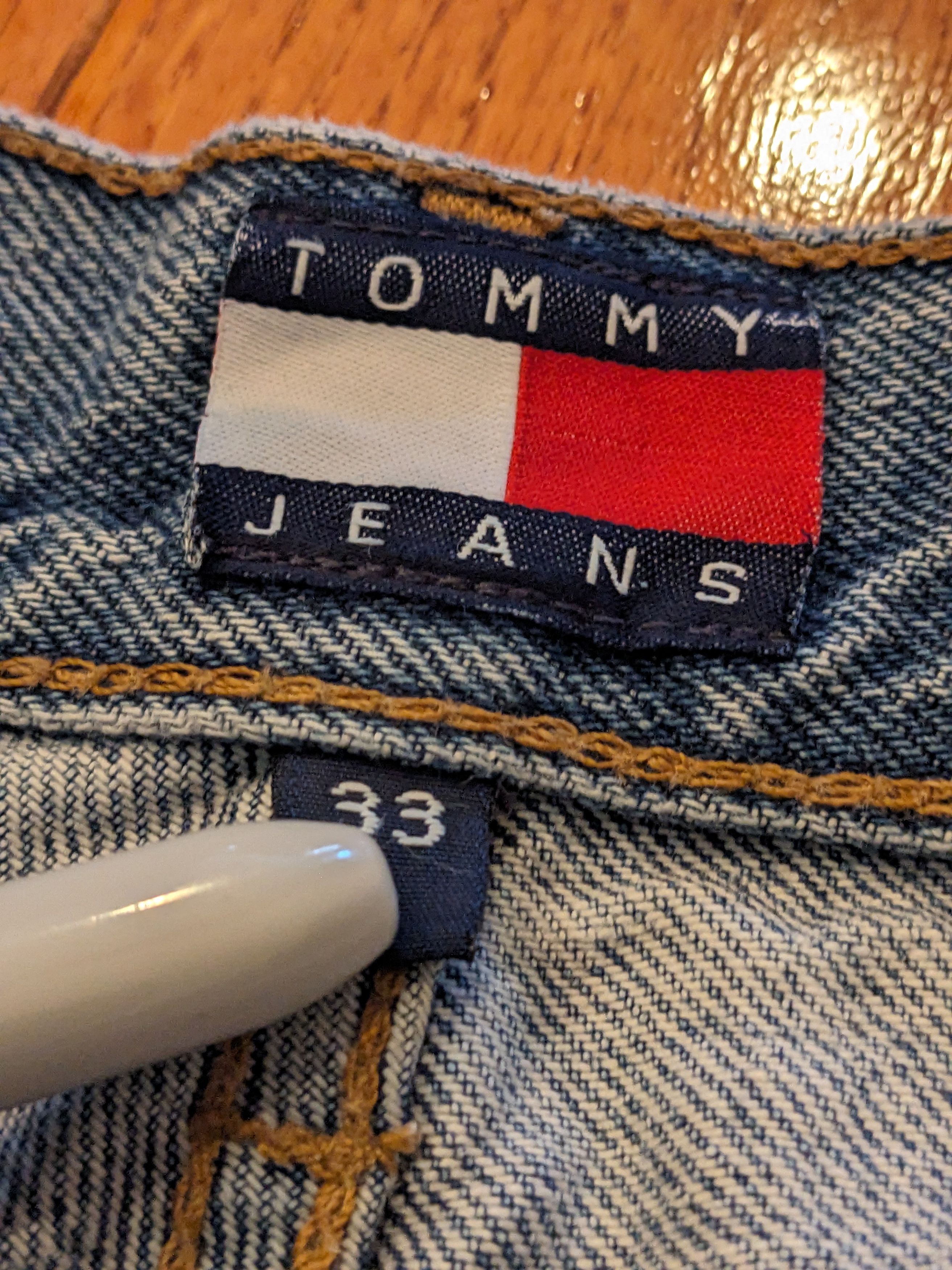 Tommy Hilfiger Vintage Y2K Tommy Hilfiger Size 33 Denim Shorts Jorts Size US 33 - 6 Thumbnail