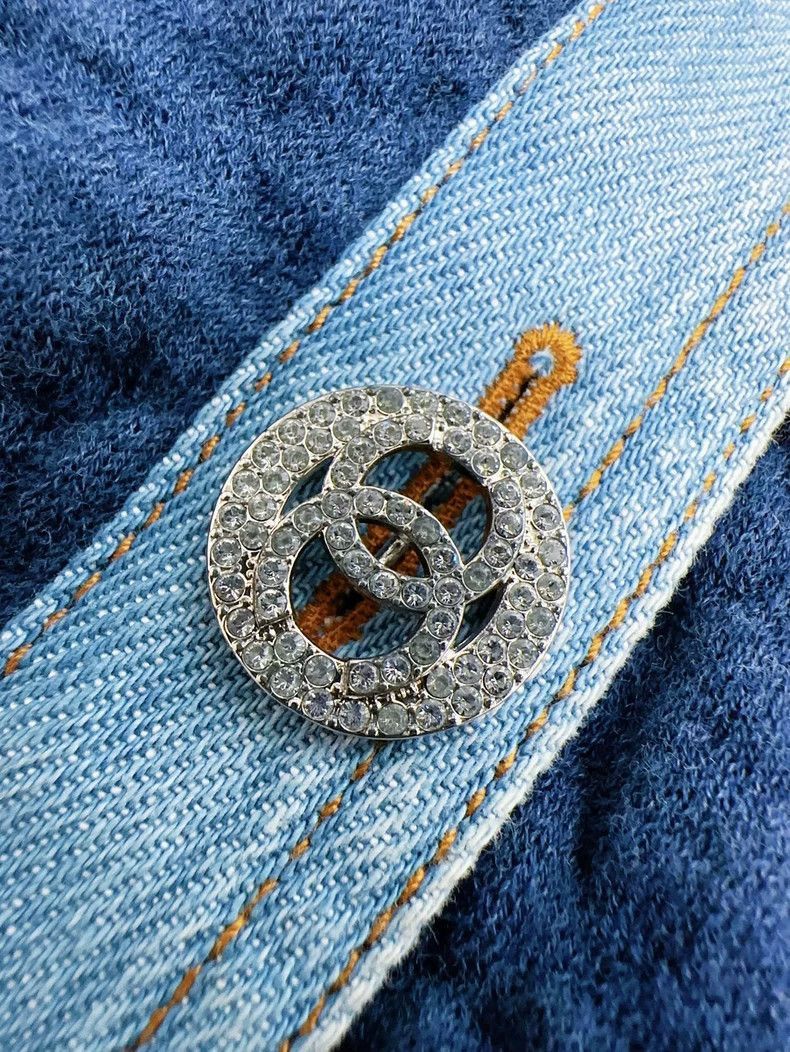 Chanel Chanel Blue Quilted Diamond Button Jacket Size M / US 6-8 / IT 42-44 - 5 Thumbnail