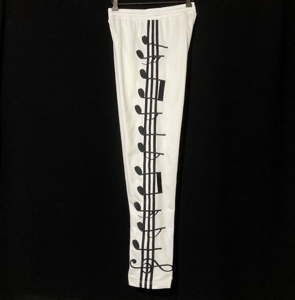 Adidas × Jeremy Scott | GRAIL | Vintage Adidas x Jeremy Scott Music Note Trackpant Size US 29 - 2 Thumbnail