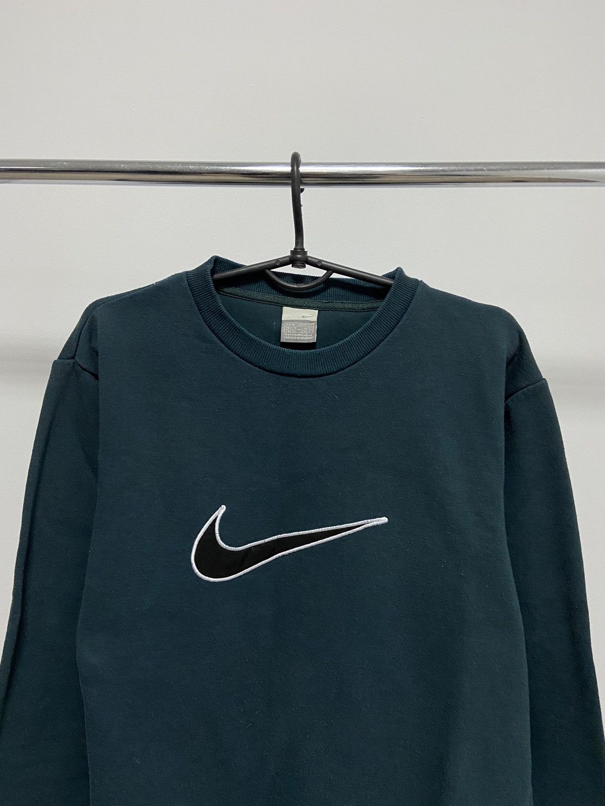 Nike Nike Vintage Big Swoosh Logo Sweatshirt Y2K Size US M / EU 48-50 / 2 - 2 Thumbnail
