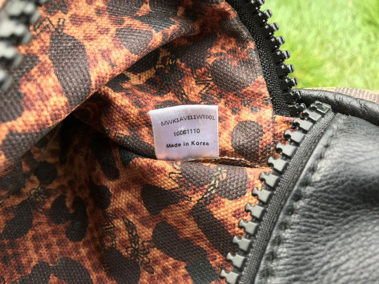 MCM Authentic MCM Leopard Print Medium Reversible Backpack Size ONE SIZE - 14 Thumbnail