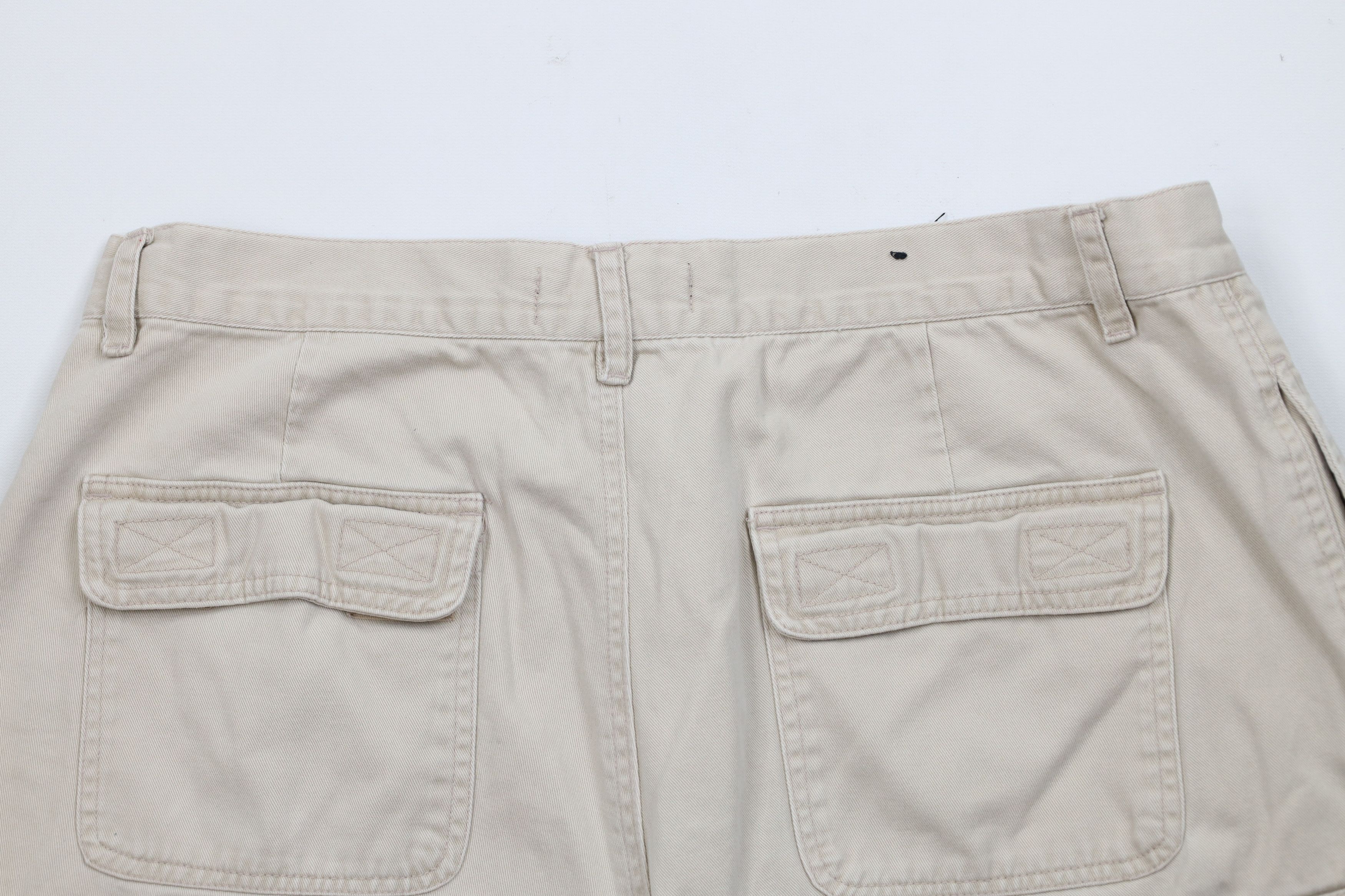 Vintage Vintage 90s Streetwear Above Knee Cargo Shorts Beige Cotton Size US 36 / EU 52 - 11 Thumbnail