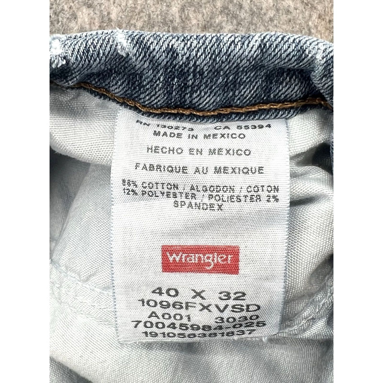Wrangler Wrangler Jeans Men's Blue Denim 5-Pocket Regular Straight Size 40x32 Light Wash Denim Jeans Size US 40 / EU 56 - 7 Thumbnail