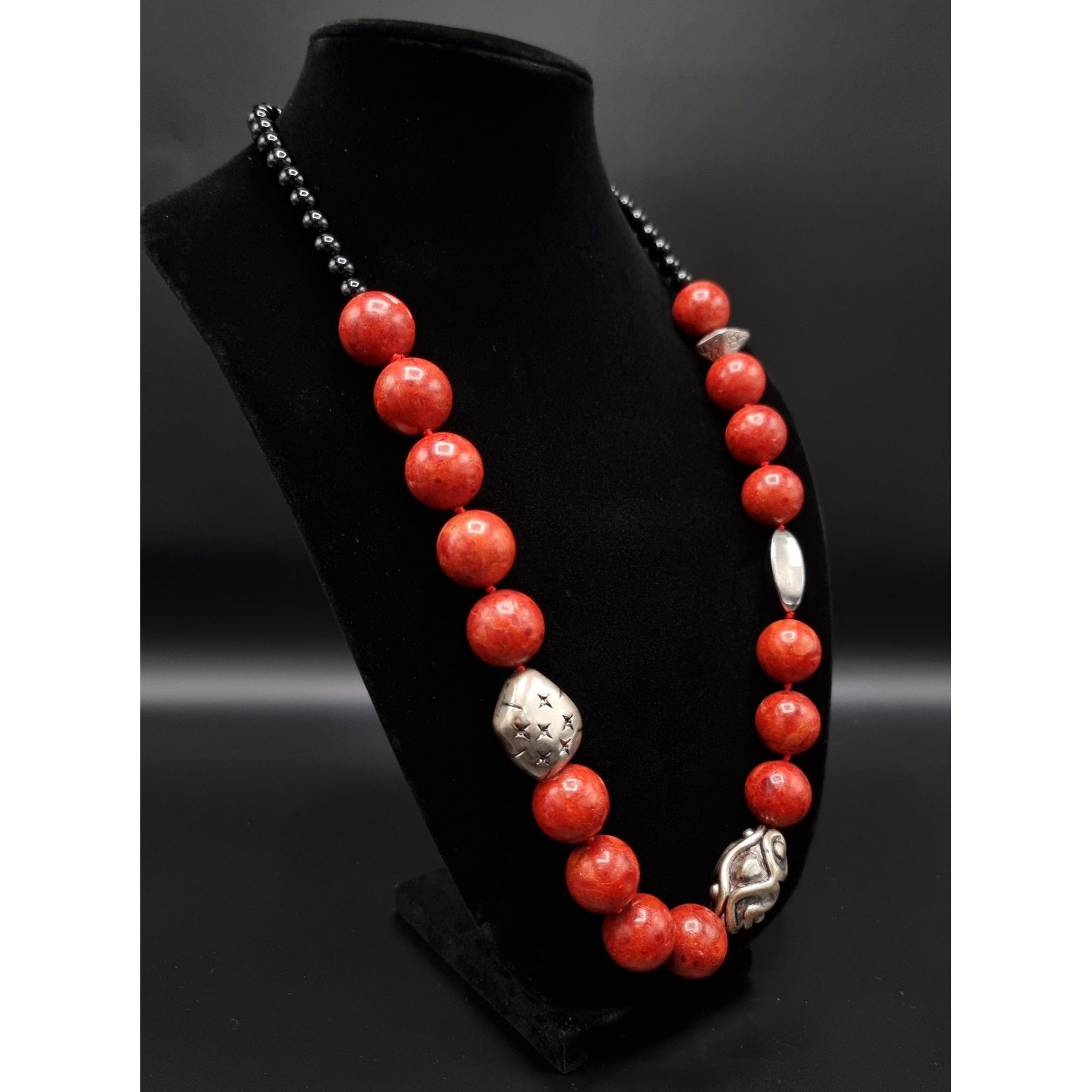Vintage Red Coral & Black Onyx Beaded Necklace Size ONE SIZE - 2 Thumbnail
