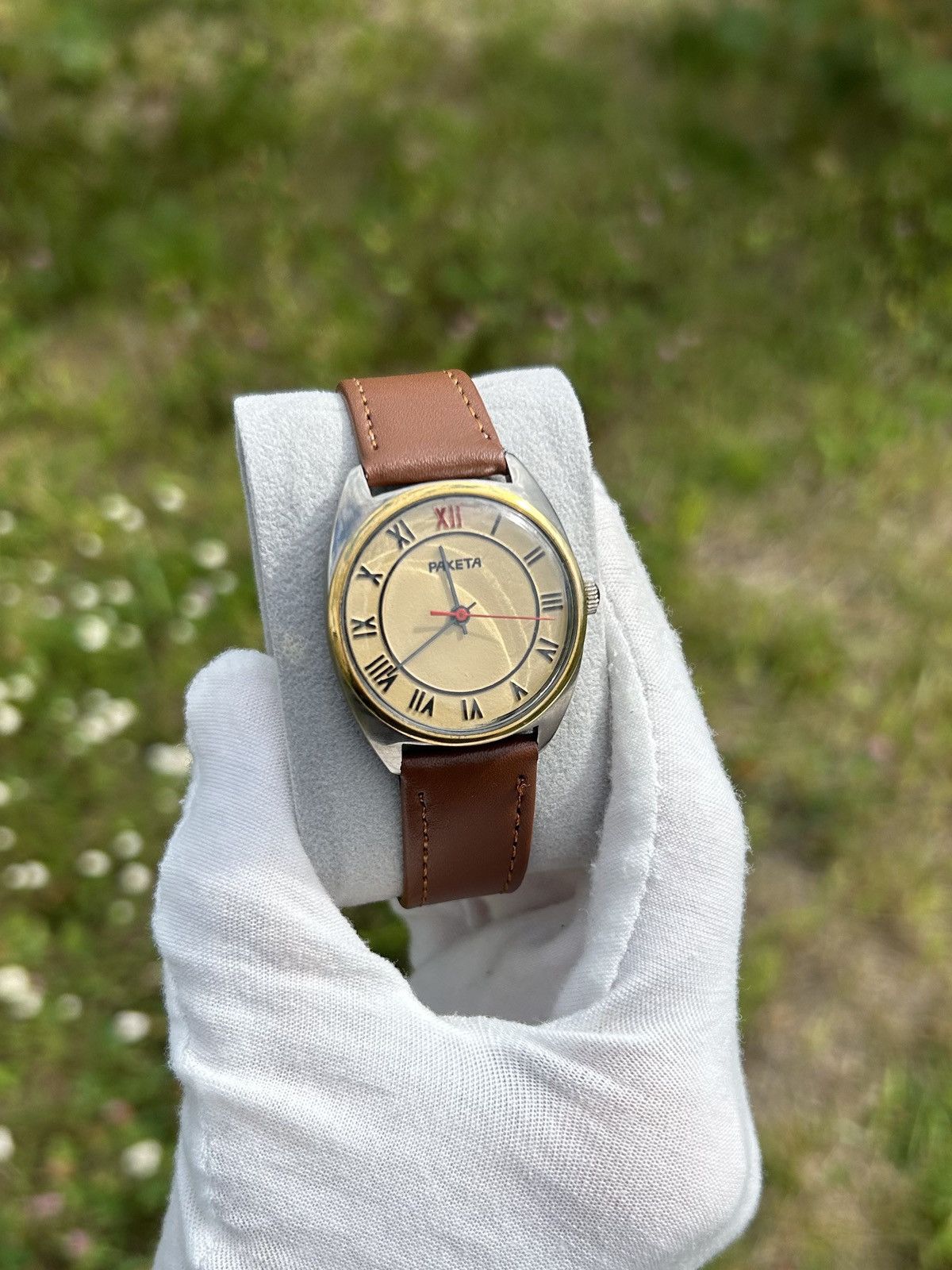 Vintage Vintage Watch Raketa Soviet USSR Mechanical Authentic 1980s Size ONE SIZE - 3 Thumbnail