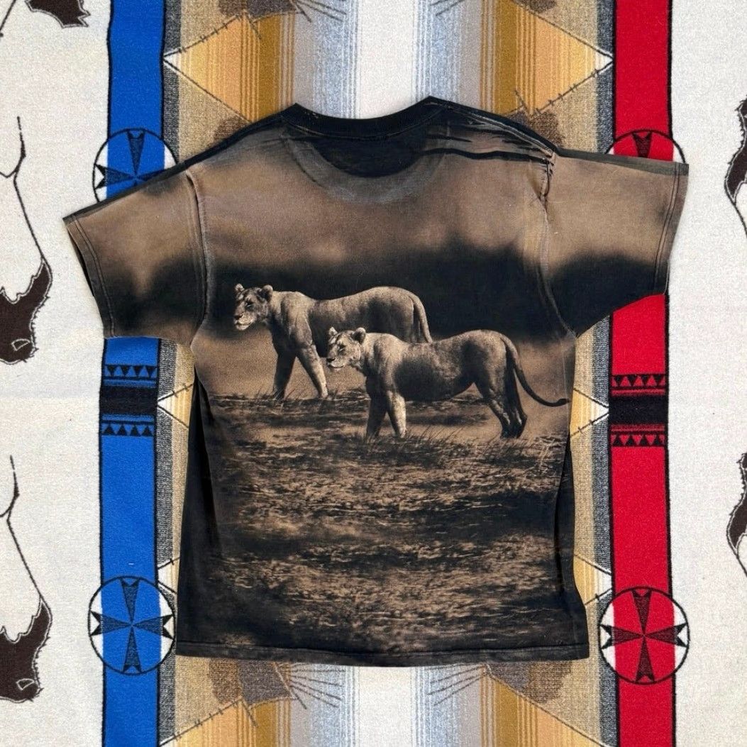 Vintage VINTAGE Radical Nature Lion Animal All Over Print T-Shirt XL Men Black 90s Outdoor Nature AOP Size US XL / EU 56 / 4 - 2 Thumbnail