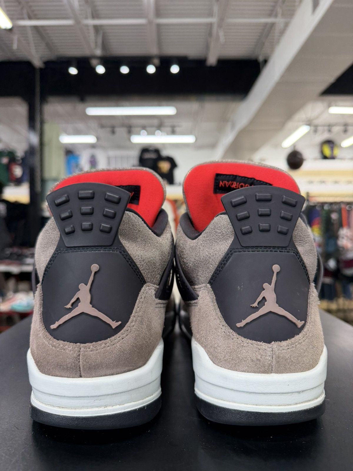 Jordan Brand Air Jordan 4 Taupe Haze Size 11 (2021) Size US 11 / EU 44 - 5 Thumbnail
